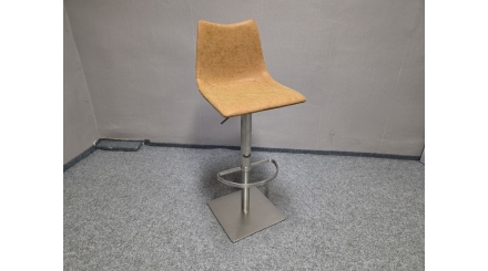 Nová barová židle cihlová