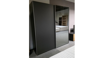 Nová zrcadlová zašupovací skříň 2 dveře šedočerná