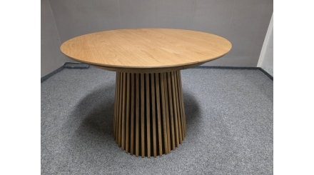 Nový kulatý jídelní stůl SUSI dřevo